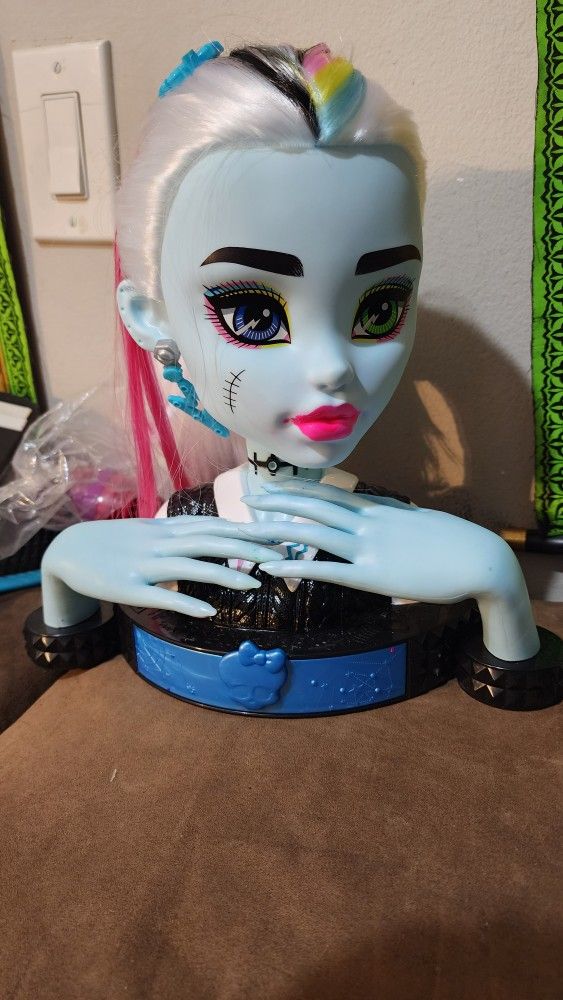 Monster High Frankie Stein Styling Head