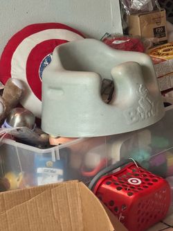 Grey baby assistant seat