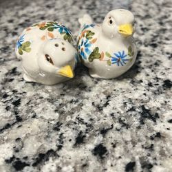 Bird Salt and pepper shakers
