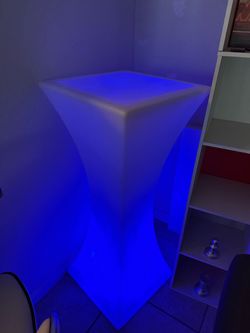 Cocktail Light Up Table