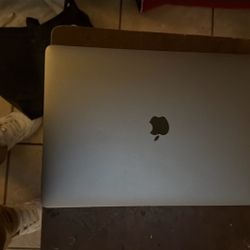 MacBook Pro 2017 16in Touchbar 