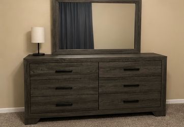 Complete Queen Bedroom Set + Mattress | 7-Piece Matching Set | Excellent Condition Price