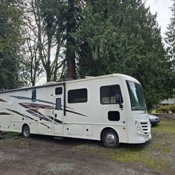 2021 Fleetwood Flair 34J