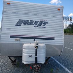 Hornet Camper