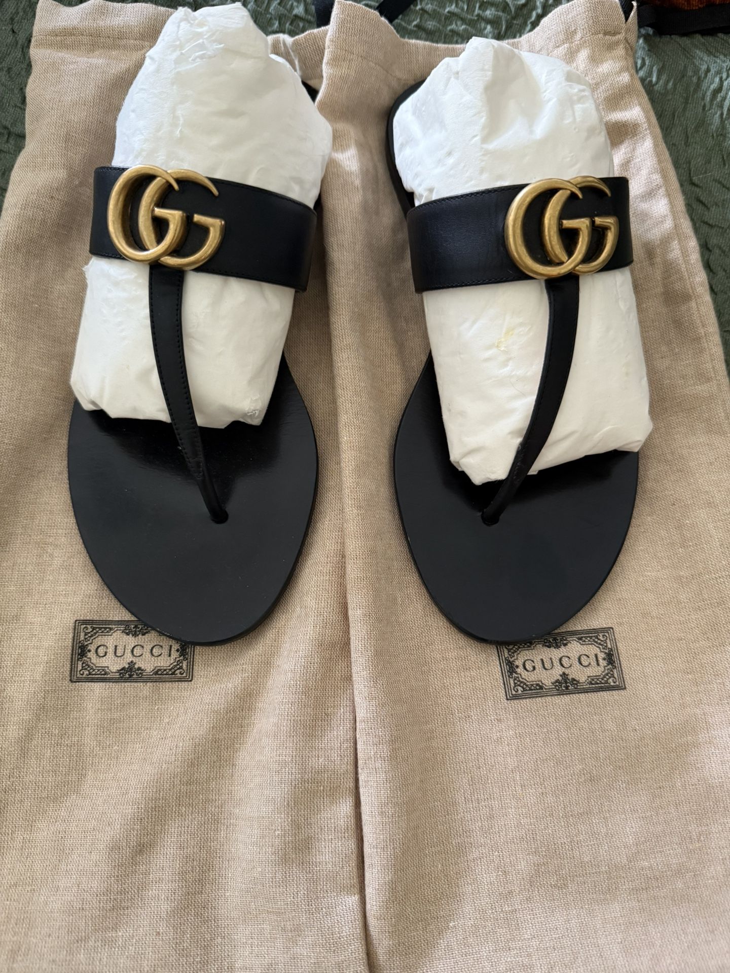 πGucci Flat Marmont Leather Sandal πΏ