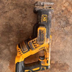 DEWALT saw 