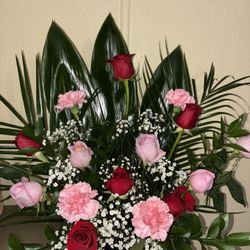 Flowers/ Flores/ Arrangement/ Arreglos Florales