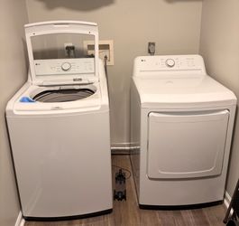 LG Washer and Dryer Set /Brand New/2 Year Warranty