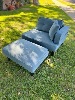 Modern Lounge chair/small sofa with pillows and foot rest