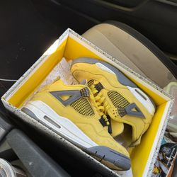 Lightning 4s