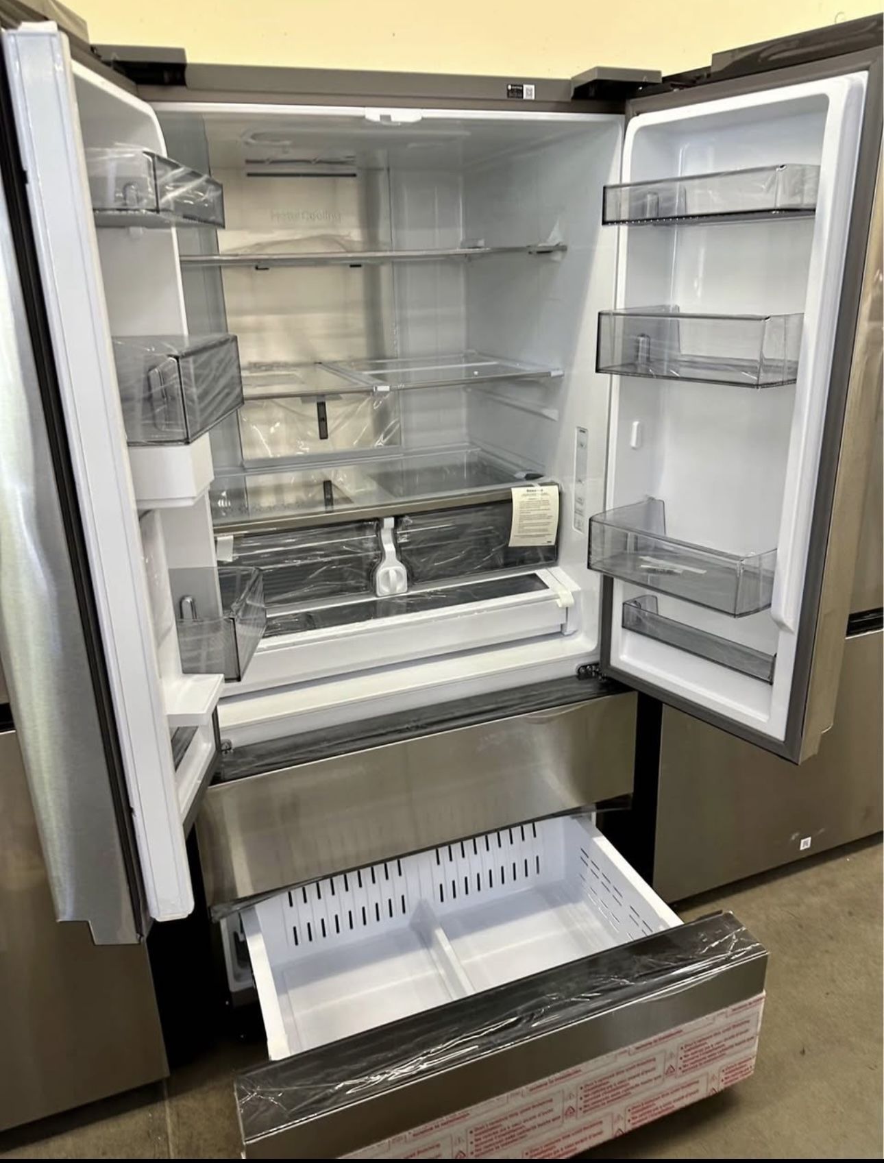 31 cu. ft. Mega Capacity 4-Door French Door Refrigerator