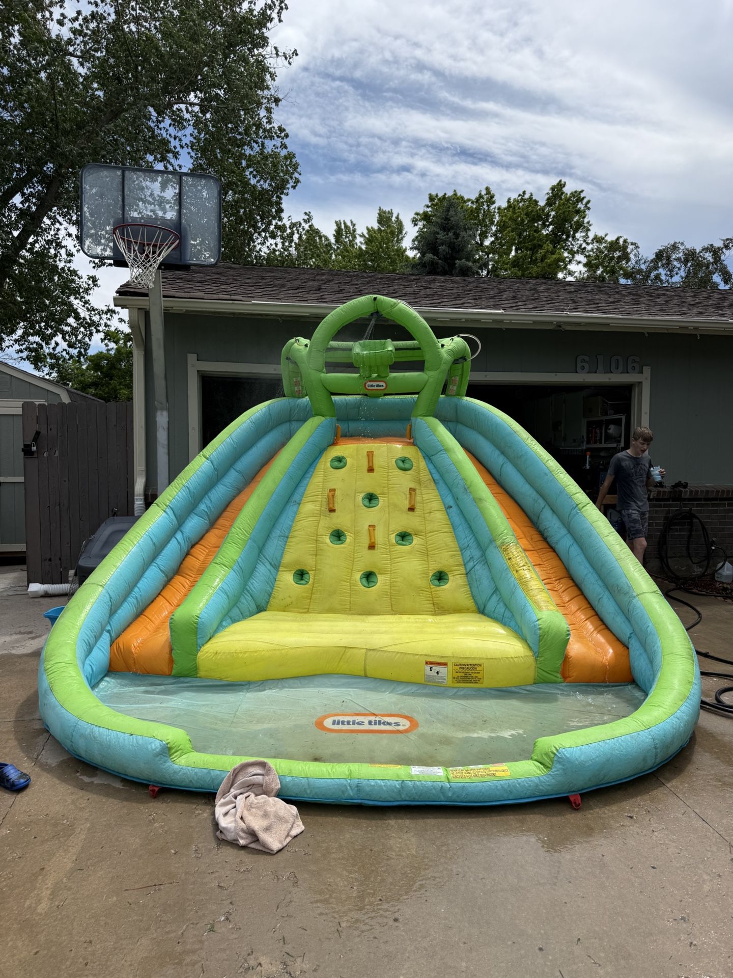 Little Tykes Inflatable Water Slide Climbing Wall