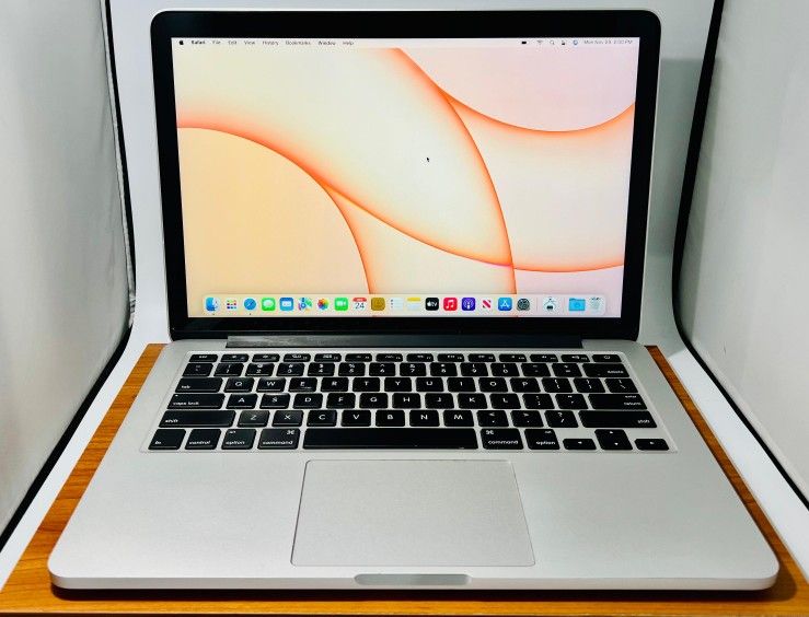 Apple MacBook Pro 13” 💻 2015 Core i5 8GB 256GB -SCREEN DELAM