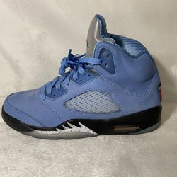 2023 Air Jordan 5 Retro SE UNC - Size 9 Men