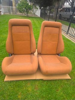 Universal Racing Bucket Seats
