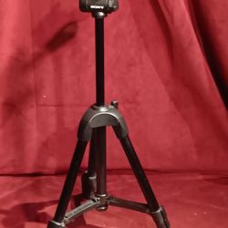 Sony VCT-R100 Tripod 

