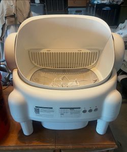 Automatic litter box
