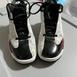 Jordan basketball Shoes 4Y