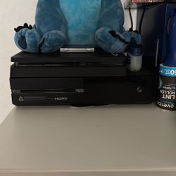 XBOX AND PS4 (NEED CORDS)