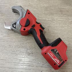 Milwaukee M12 12V Lithium-Ion Cordless PVC Pipe Shear (Tool-Only)