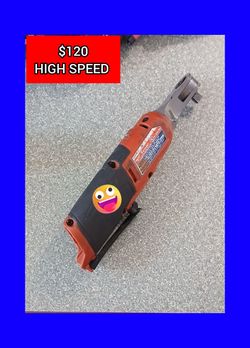 Milwaukee ratchet batteries chargers impacts