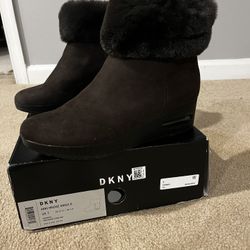 DKNY WOMEN’S BOOTS BOOTIES SNOW LIKE
