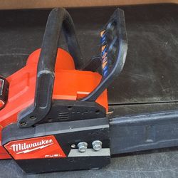 MILWAUKEE 16" 18V CHAINSAW 