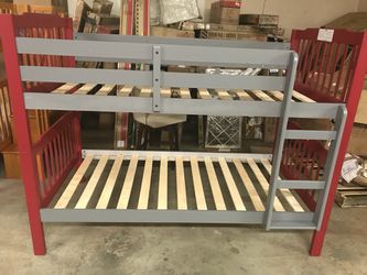 Twin /twin bunk bed