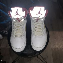 2020 Jordan retro 5’s Size 8 men’s