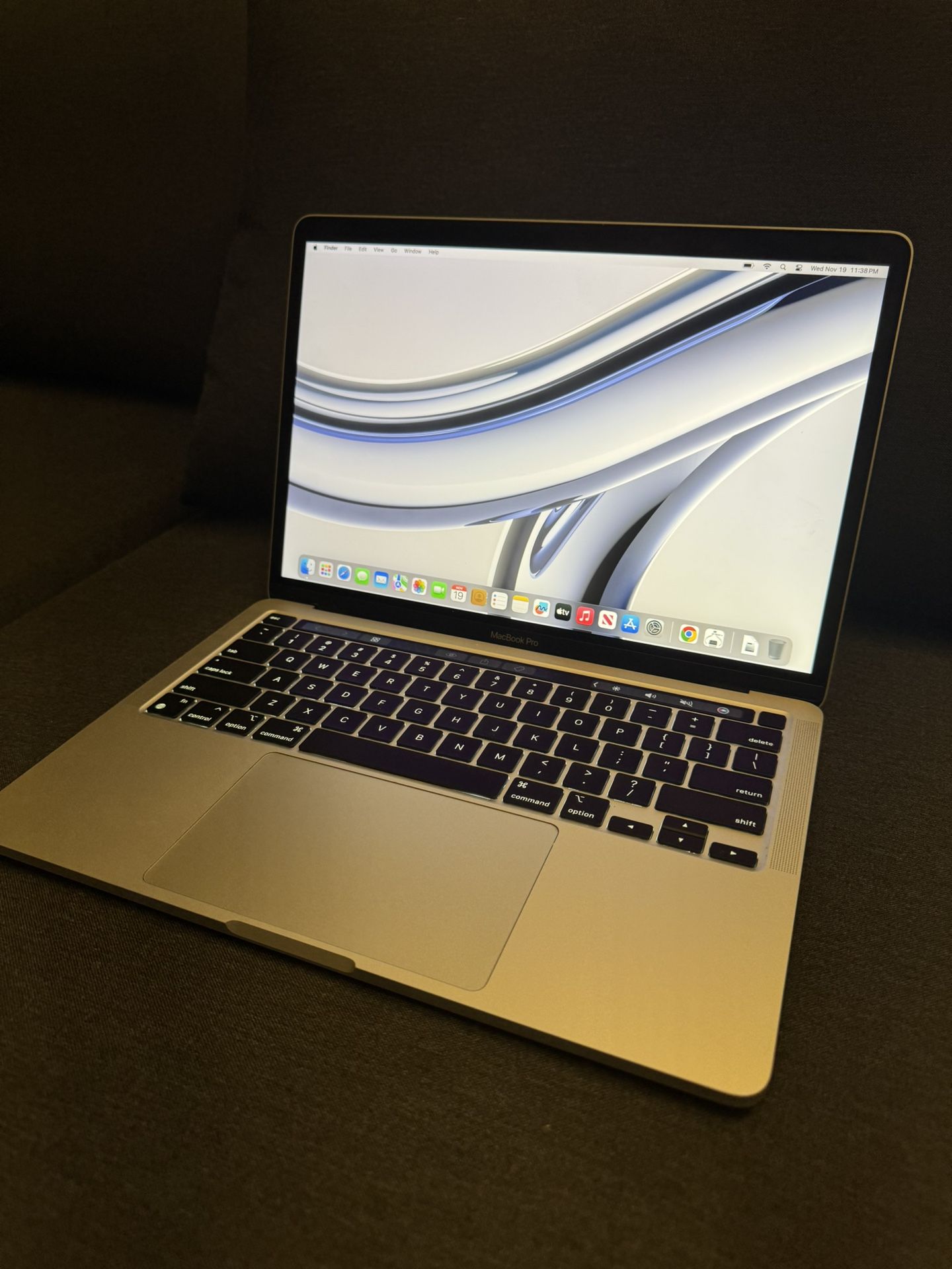 MacBook Pro 13” Apple M1 8GB RAM 256GB SSD Like New Condition