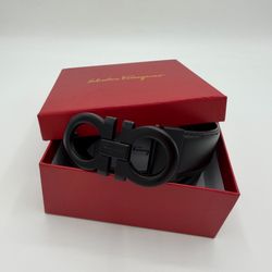 Salvatore Ferragamo Belt Black Buckle Black Leather With Box. ✅ Sizes 32-34-36-38-40