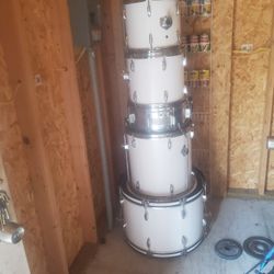 5 PIECE DRUM SET FOR SALE,  COMPLETE SET