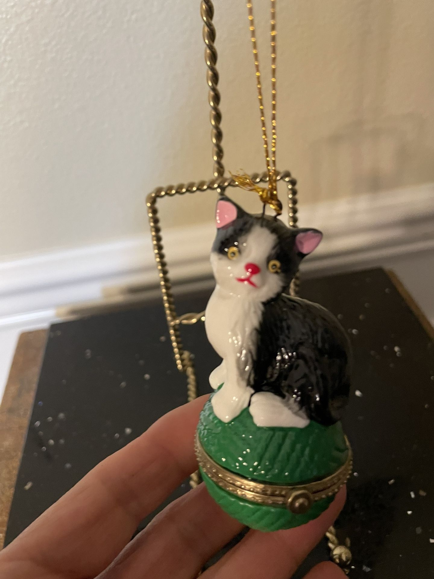 Porcelain Ornament Trinket Box Black Kitty on Yarn