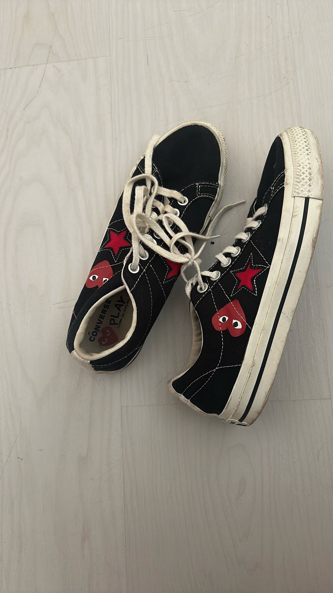 VINTAGE CONVERSE