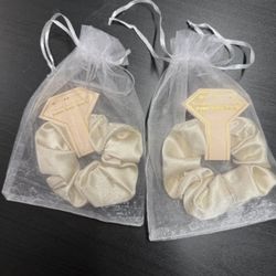 To have and to hold your hair back scrunchie set of 2