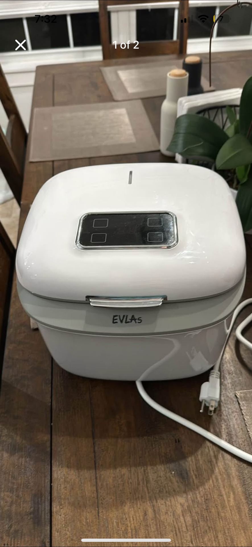 ELVAs UV sanitizer