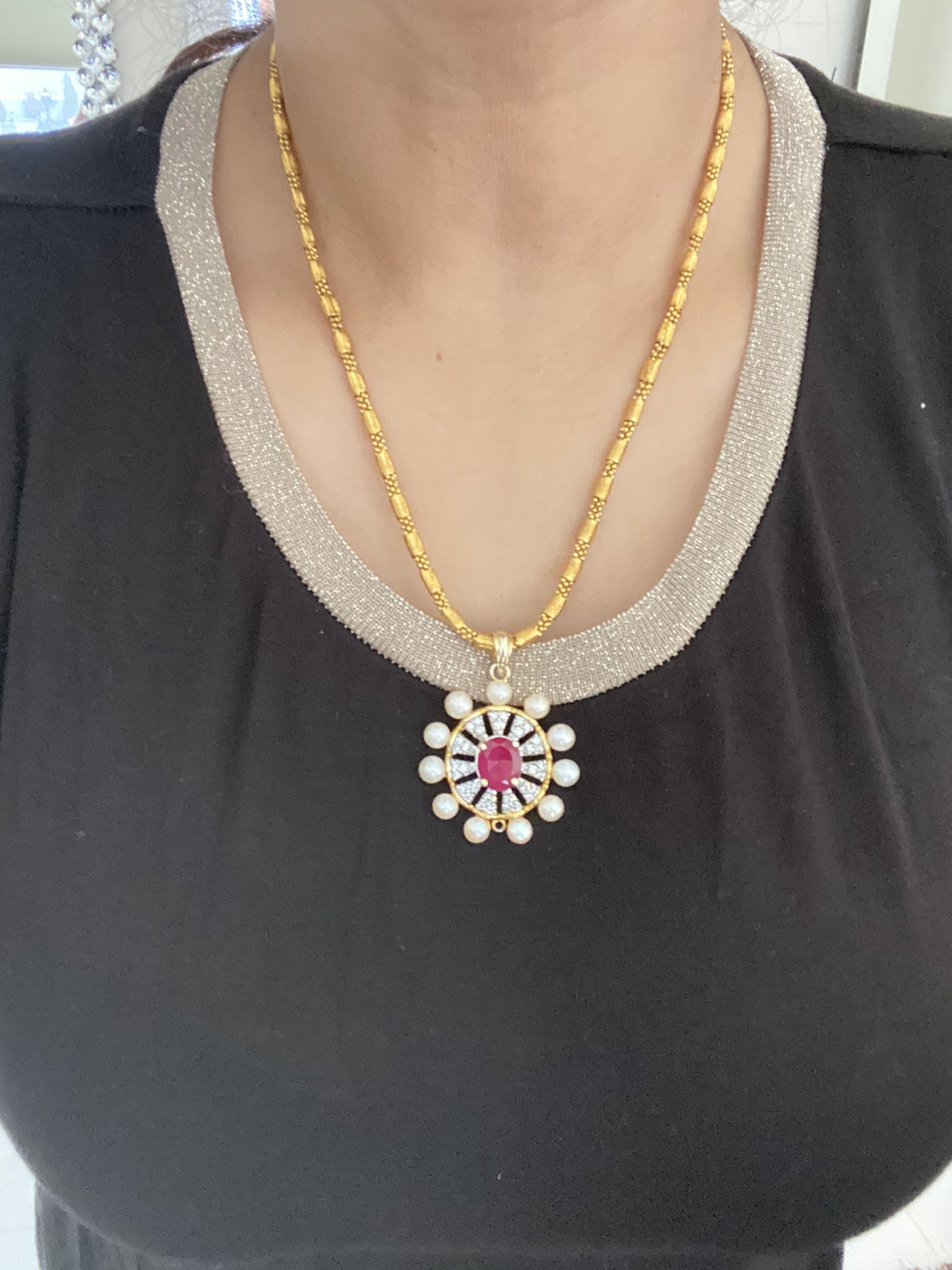 Kundon locket and earrings, from jaipur