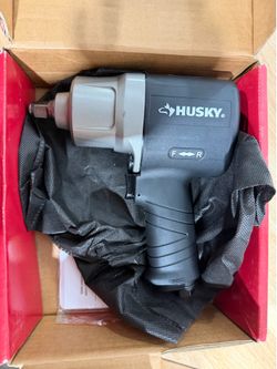 Husky 800 ft./lbs. 1/2 in. Impact Wrench