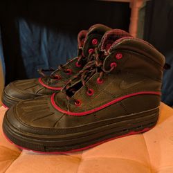 Nike Boots