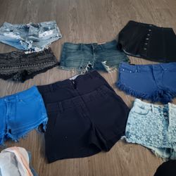 Size 0 To 5 Shorts And Skirt High End