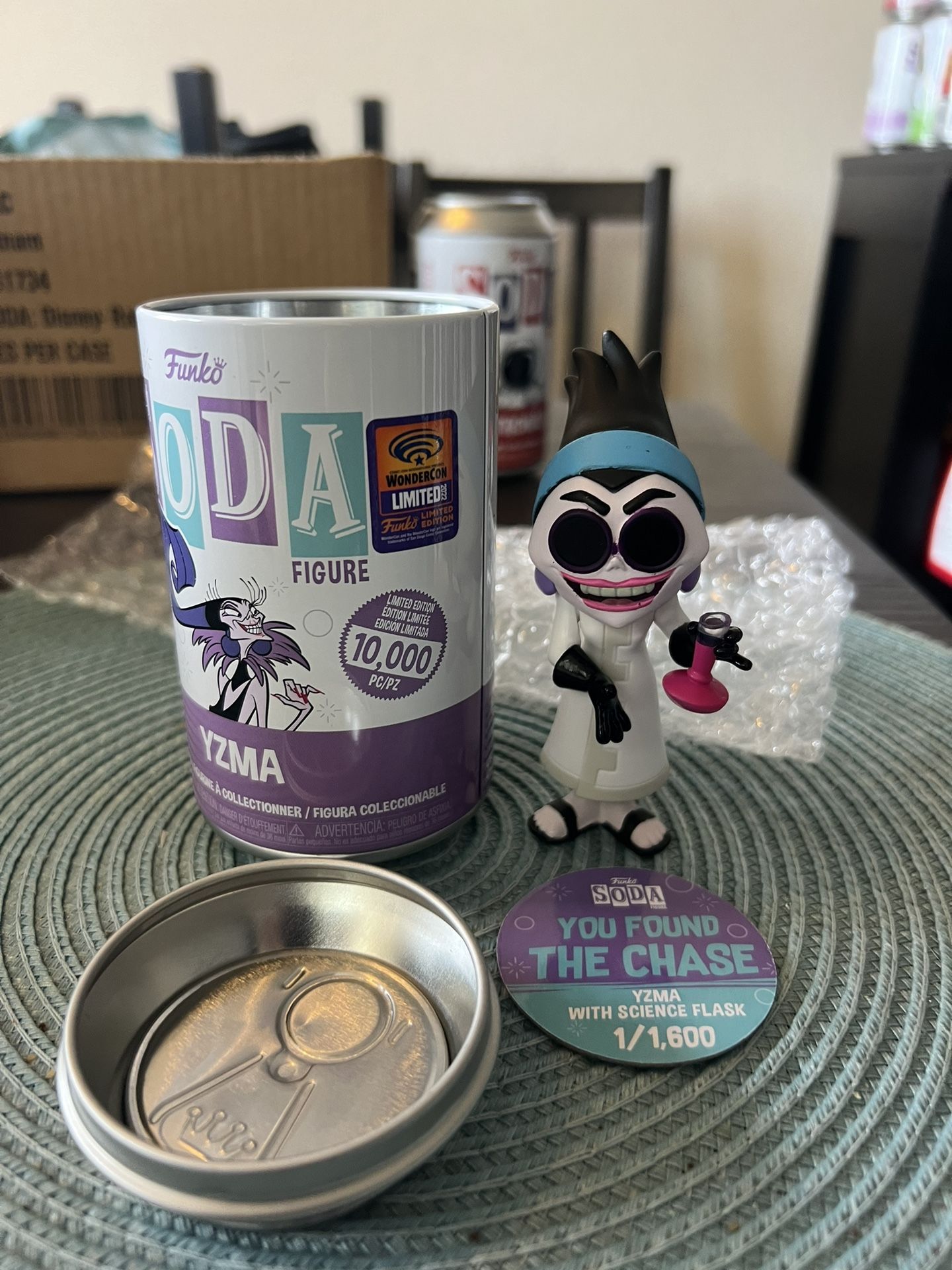 OFFICIAL WONDERCON STICKER CHASE Yzma Science Flask New Groove Disney Emperor's