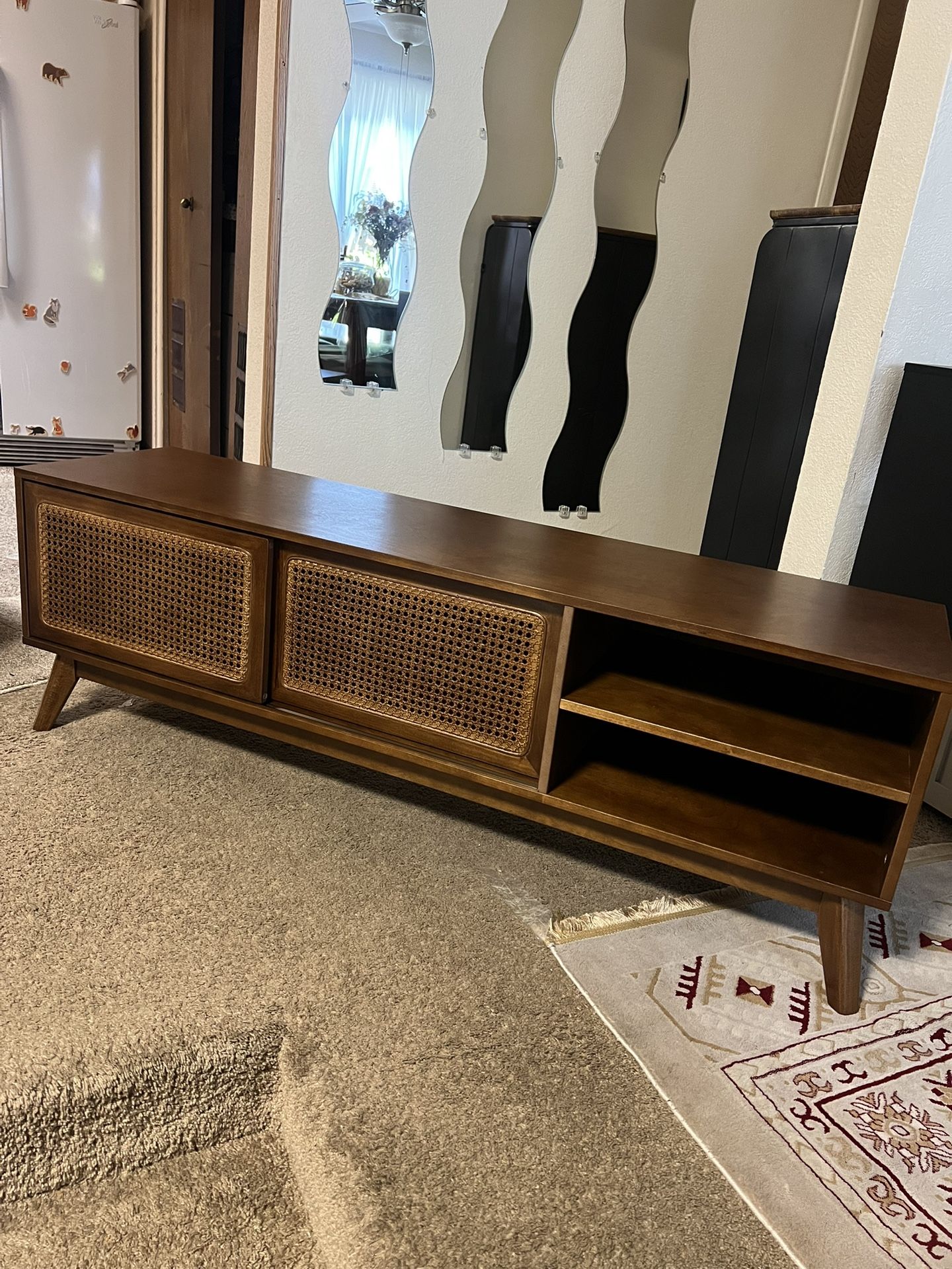 TV stands and entertainment center