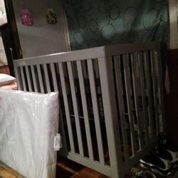 Baby Crib (Gray)