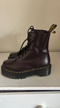 New Doc Martens 7 woman’s