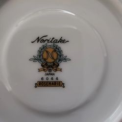 Elegantly Beautiful Platinum Noritake Japan Rosemarie Pattern, 12 Place Settings with Serving Dishes