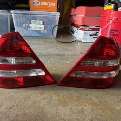 Mercedes Benz Taillight 