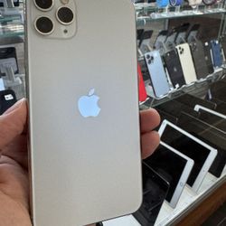 Unlocked iPhone 11 Pro Max 256GB - Desbloqueado   Fully tested. Comes with warranty   Chicago Gadgets  4529 N Kedzie Ave Chicago IL, 60625 773-463-999