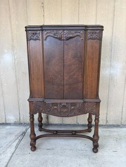 Cute small cabinet 