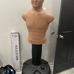 BOXING DUMMY