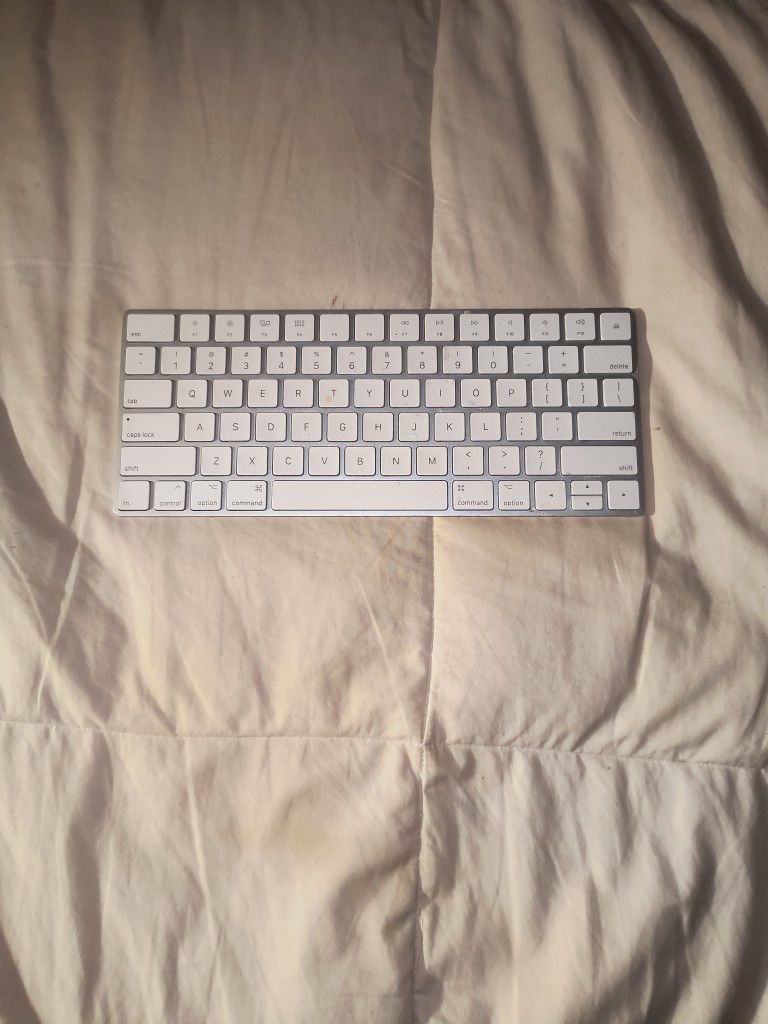Working Apple Mac Keyboard 